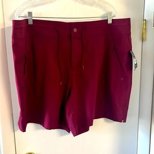 NWT womens commuter Bermuda shorts (7” inseam) - XXL
